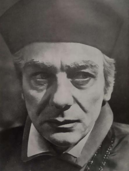 На сцене и за кулисами - Джон Гилгуд